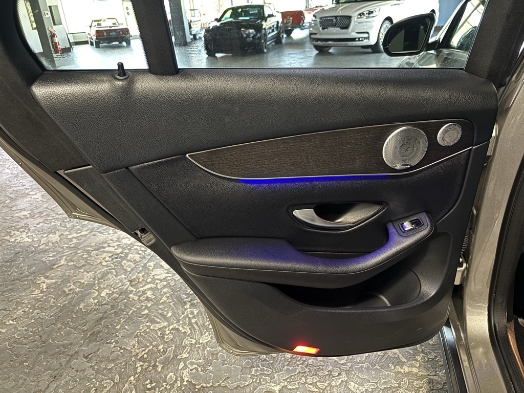 Mercedes-Benz GLC-Class GLC300 4MATIC 2020 Mercedes-Benz GLC-Class GLC300 4MATIC 2020