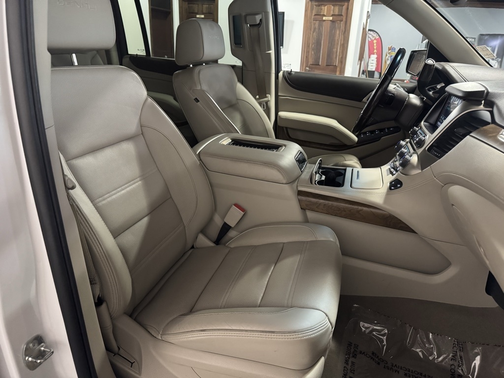 GMC Yukon XL Denali 4WD 2020