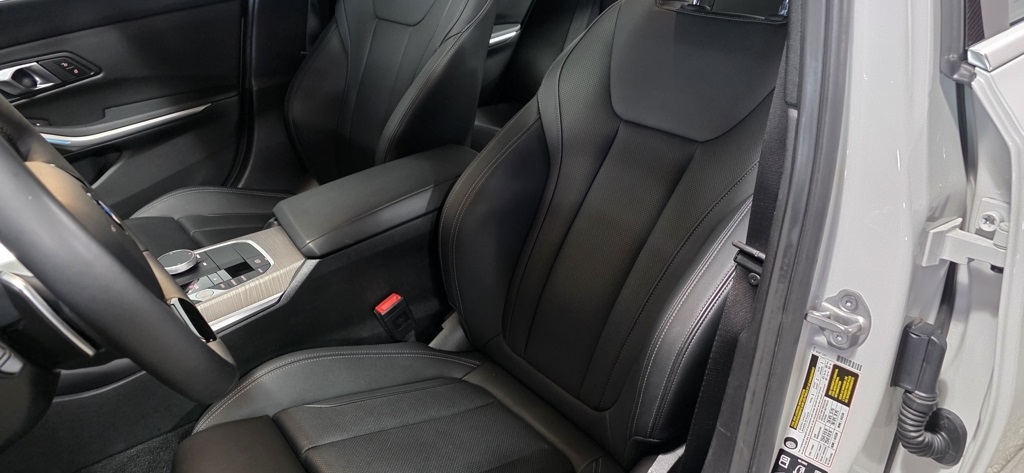 BMW 3-Series 330i xDrive 2025 BMW 3-Series 330i xDrive 2025