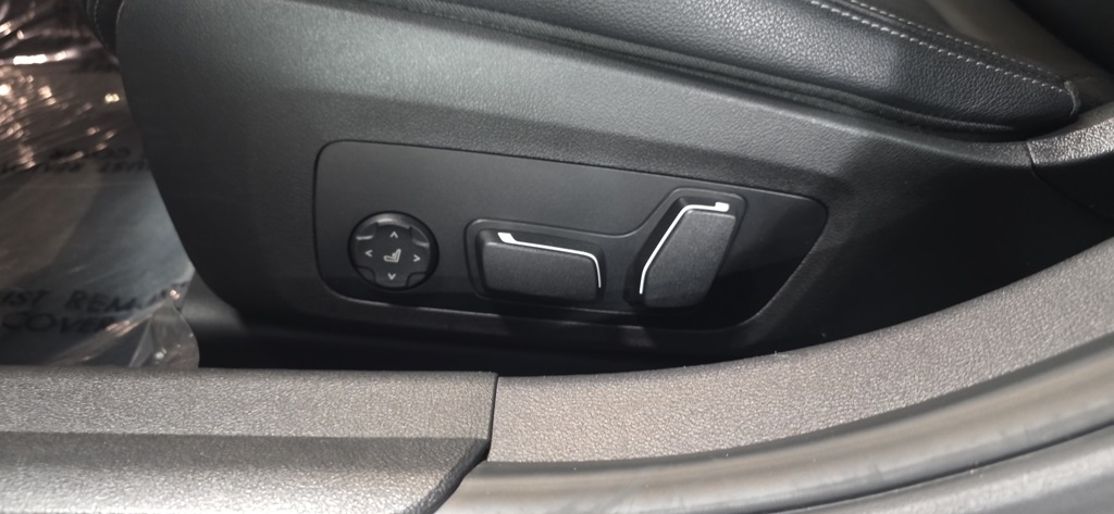 BMW 3-Series 330i xDrive 2025 BMW 3-Series 330i xDrive 2025