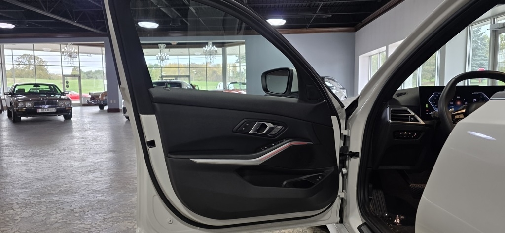 BMW 3-Series 330i xDrive 2025 BMW 3-Series 330i xDrive 2025