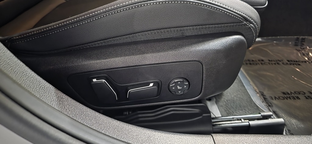 BMW 3-Series 330i xDrive 2025 BMW 3-Series 330i xDrive 2025