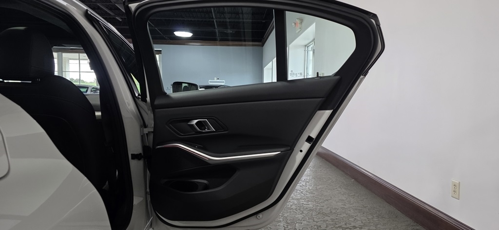 BMW 3-Series 330i xDrive 2025 BMW 3-Series 330i xDrive 2025