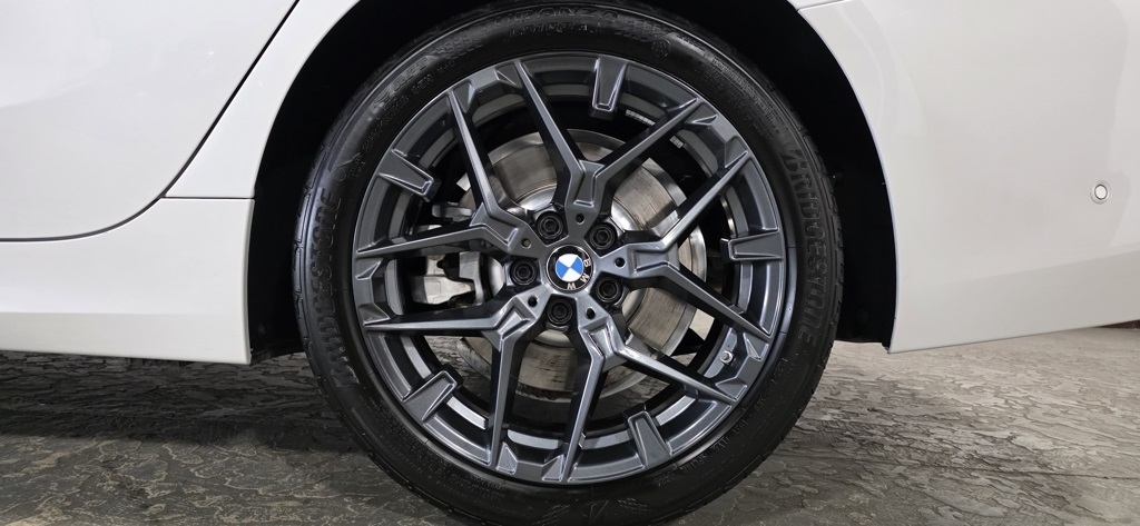 BMW 3-Series 330i xDrive 2025 BMW 3-Series 330i xDrive 2025