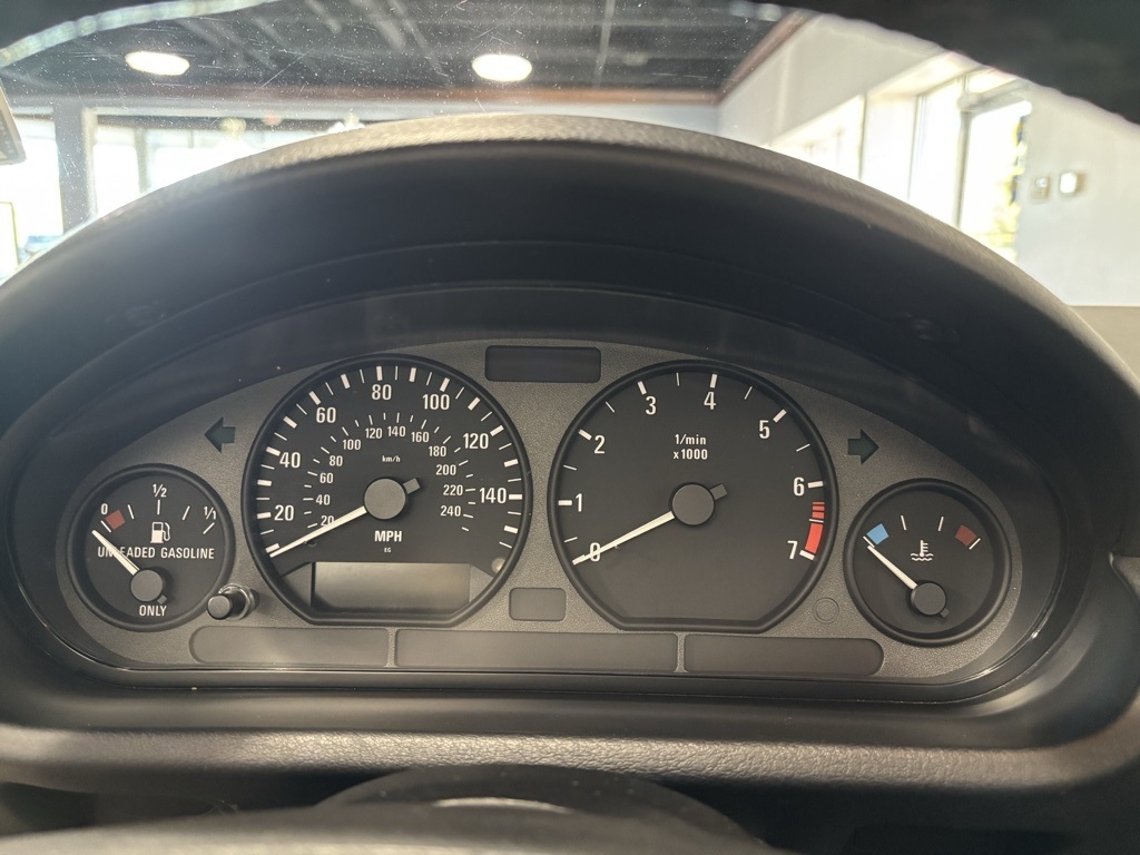 BMW Z3 2.3 Roadster 1999 BMW Z3 2.3 Roadster 1999