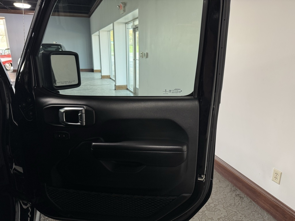 Jeep Wrangler Unlimited Sport 2021