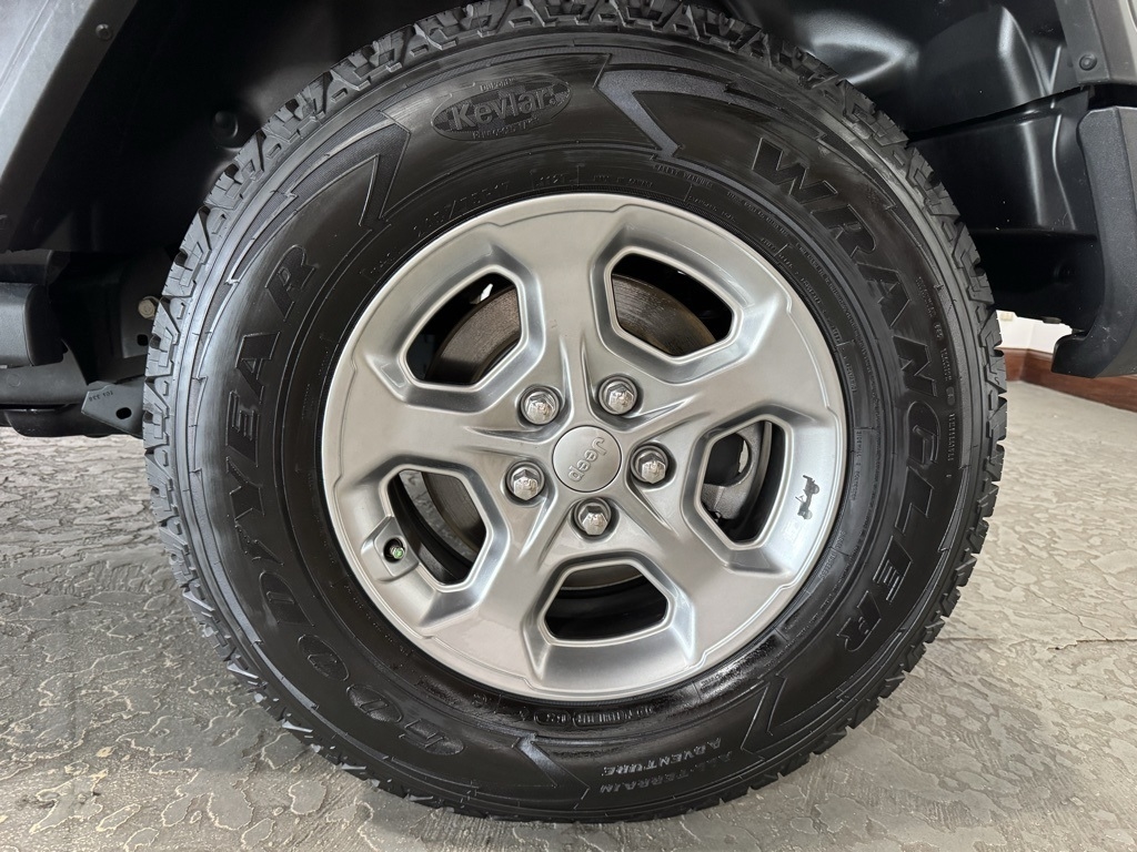 Jeep Wrangler Unlimited Sport 2021