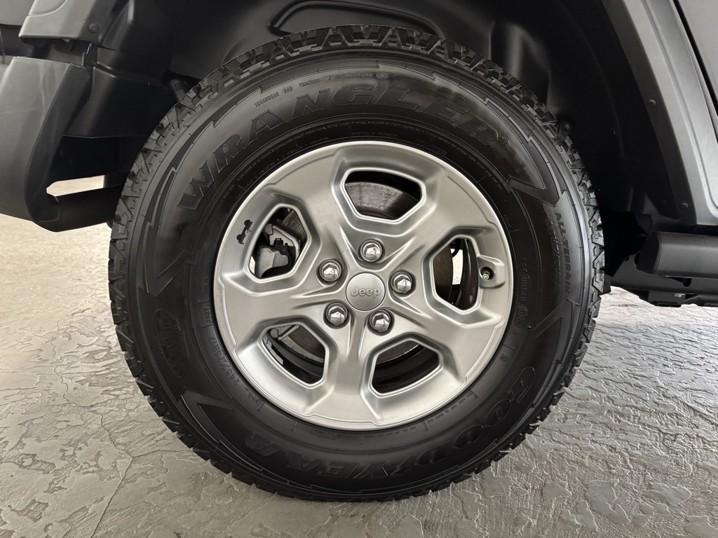 Jeep Wrangler Unlimited Sport 2021