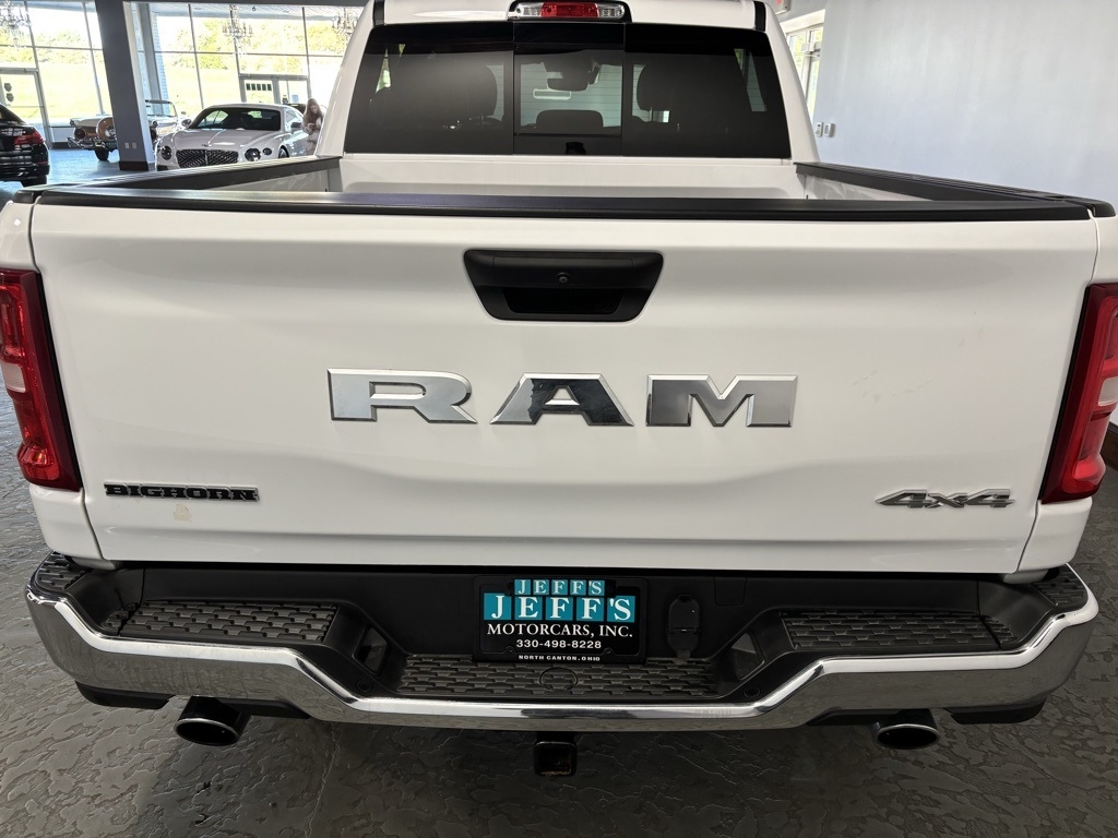 RAM 1500 Big Horn Crew Cab SWB 4WD 2025 RAM 1500 Big Horn Crew Cab SWB 4WD 2025