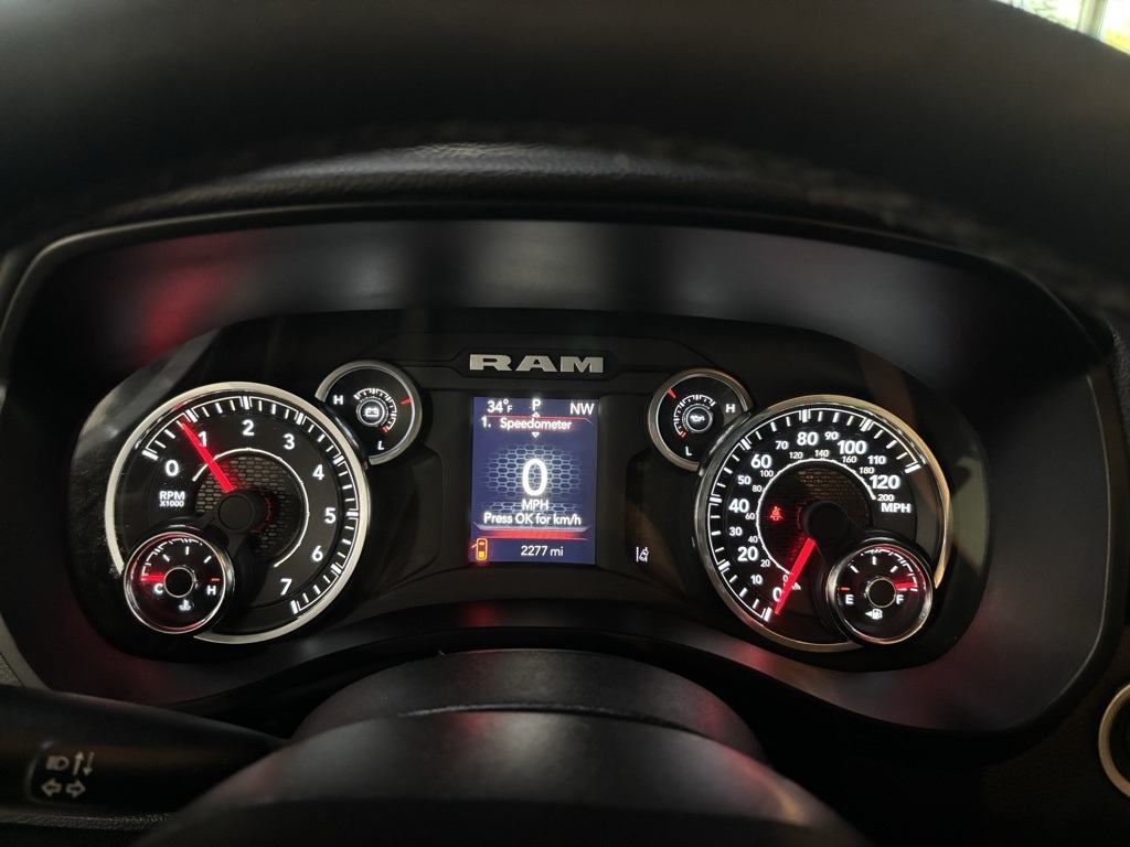 RAM 1500 Big Horn Crew Cab SWB 4WD 2025 RAM 1500 Big Horn Crew Cab SWB 4WD 2025