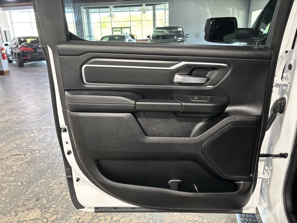 RAM 1500 Big Horn Crew Cab SWB 4WD 2025 RAM 1500 Big Horn Crew Cab SWB 4WD 2025