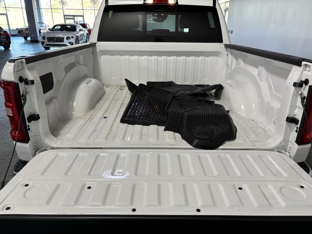 RAM 1500 Big Horn Crew Cab SWB 4WD 2025 RAM 1500 Big Horn Crew Cab SWB 4WD 2025
