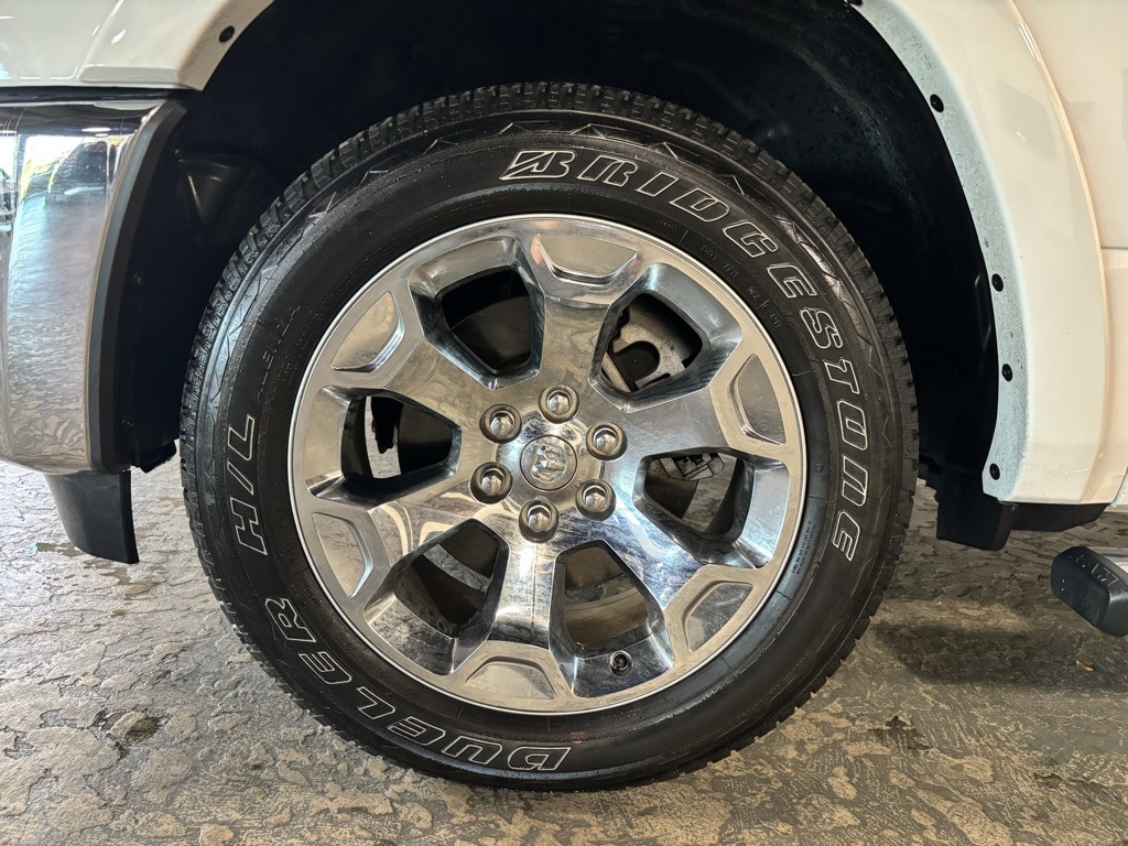 RAM 1500 Big Horn Crew Cab SWB 4WD 2025 RAM 1500 Big Horn Crew Cab SWB 4WD 2025