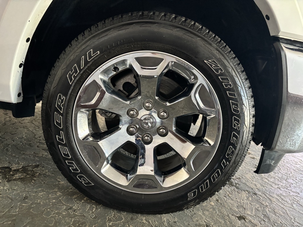 RAM 1500 Big Horn Crew Cab SWB 4WD 2025 RAM 1500 Big Horn Crew Cab SWB 4WD 2025