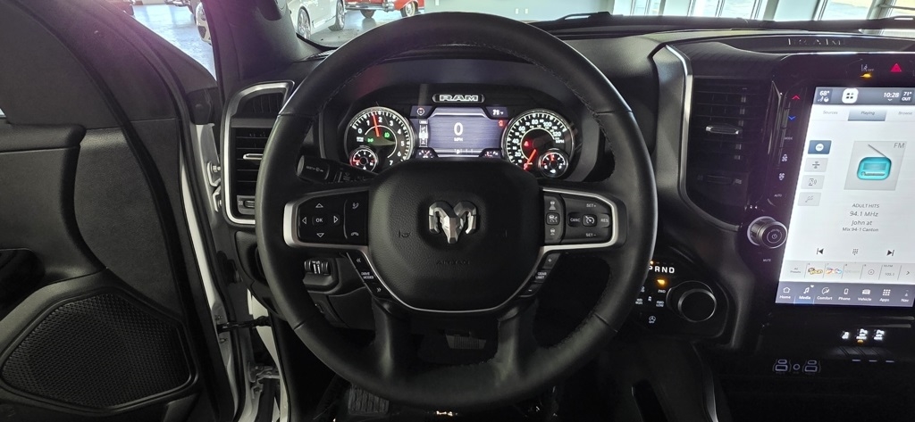 RAM 1500 Big Horn Quad Cab 4WD 2025 RAM 1500 Big Horn Quad Cab 4WD 2025