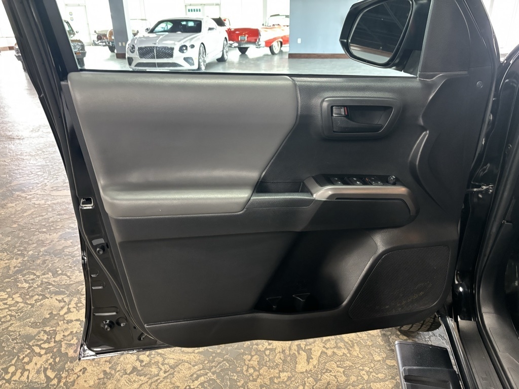 Toyota Tacoma SR5 Double Cab Long Bed V6 6AT 4WD 2023