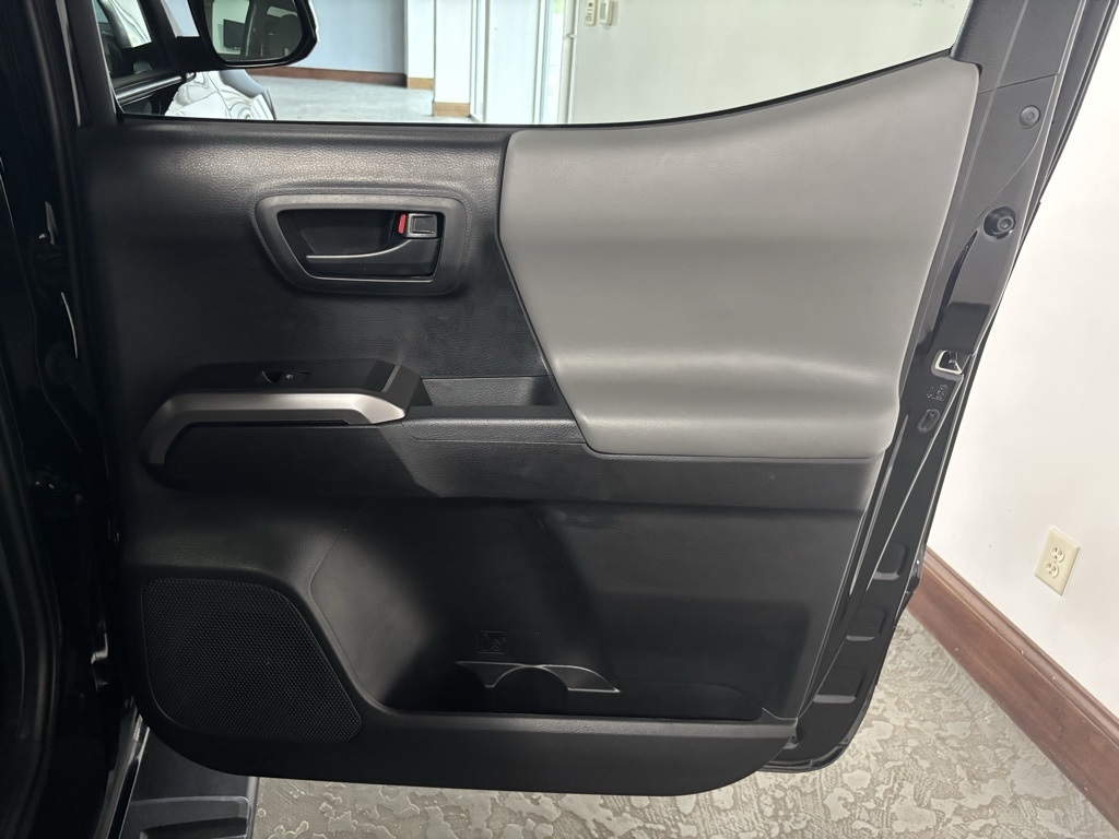 Toyota Tacoma SR5 Double Cab Long Bed V6 6AT 4WD 2023