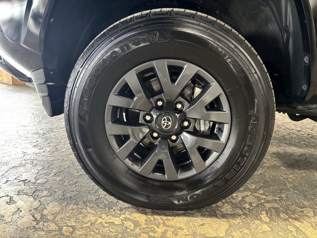 Toyota Tacoma SR5 Double Cab Long Bed V6 6AT 4WD 2023