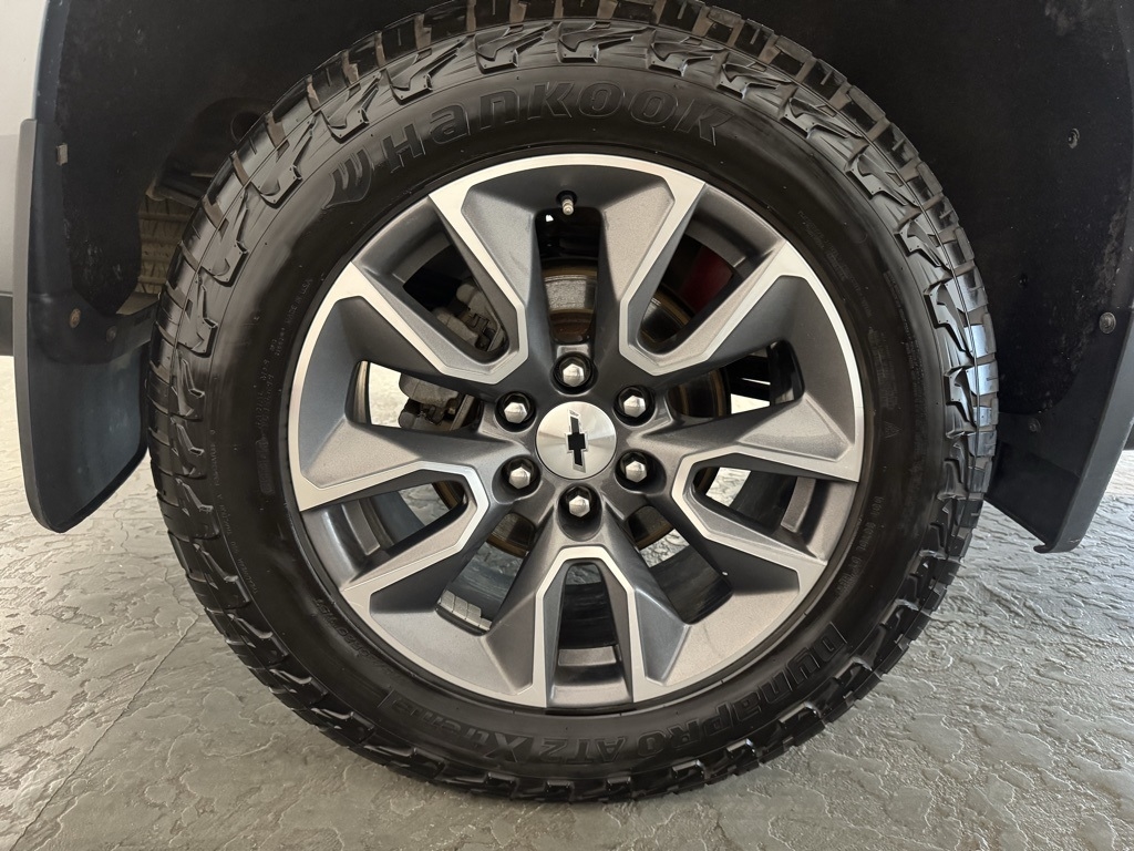 Chevrolet Silverado 1500 RST Crew Cab 4WD 2020