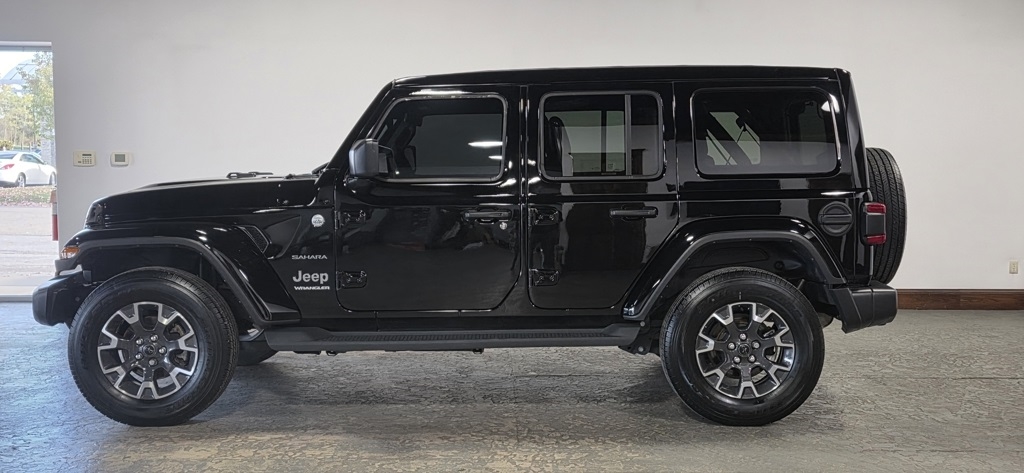 Jeep Wrangler Sahara 2024