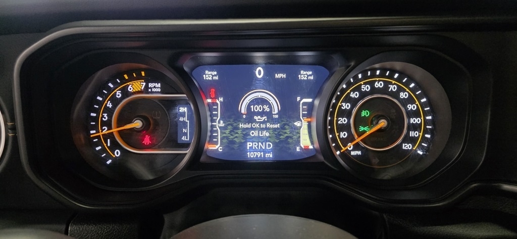 Jeep Wrangler Sahara 2024