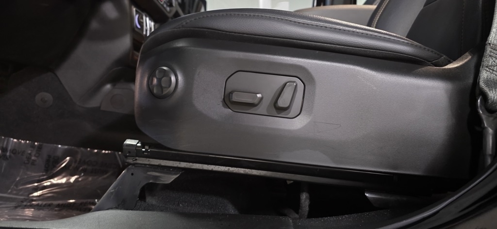 Jeep Wrangler Sahara 2024