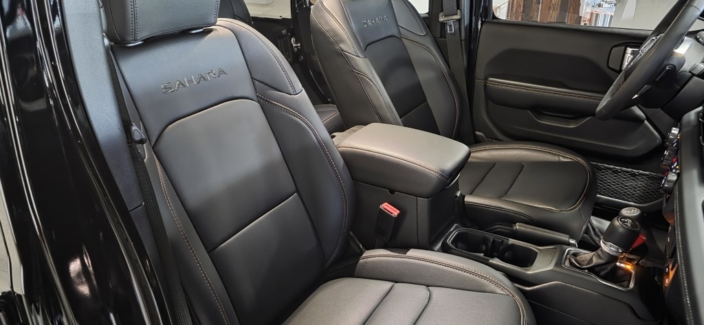 Jeep Wrangler Sahara 2024