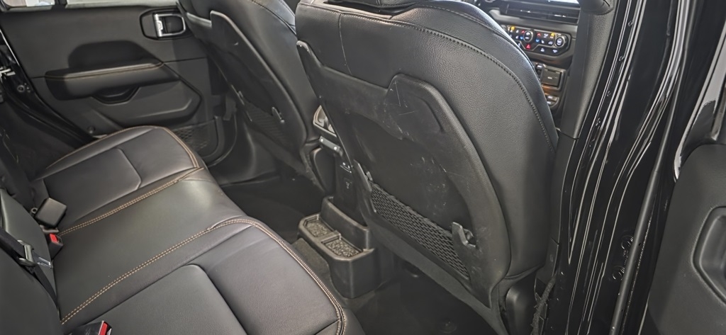 Jeep Wrangler Sahara 2024