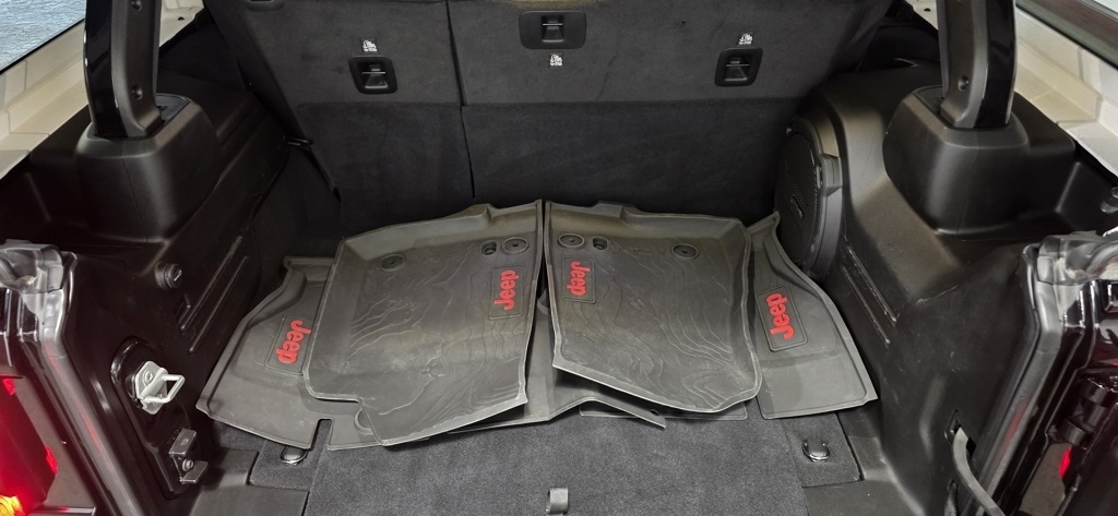 Jeep Wrangler Sahara 2024