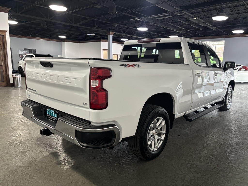 Chevrolet Silverado 1500 LT Crew Cab 4WD 2023