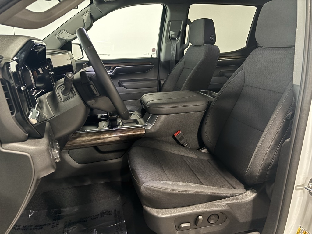 Chevrolet Silverado 1500 LT Crew Cab 4WD 2023