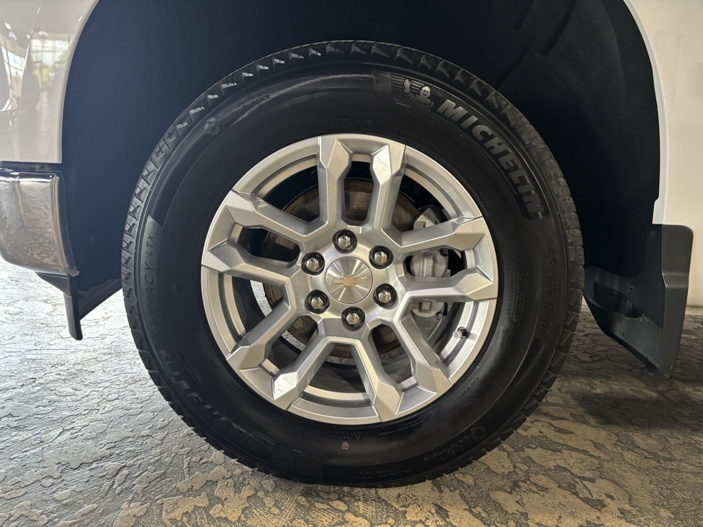 Chevrolet Silverado 1500 LT Crew Cab 4WD 2023