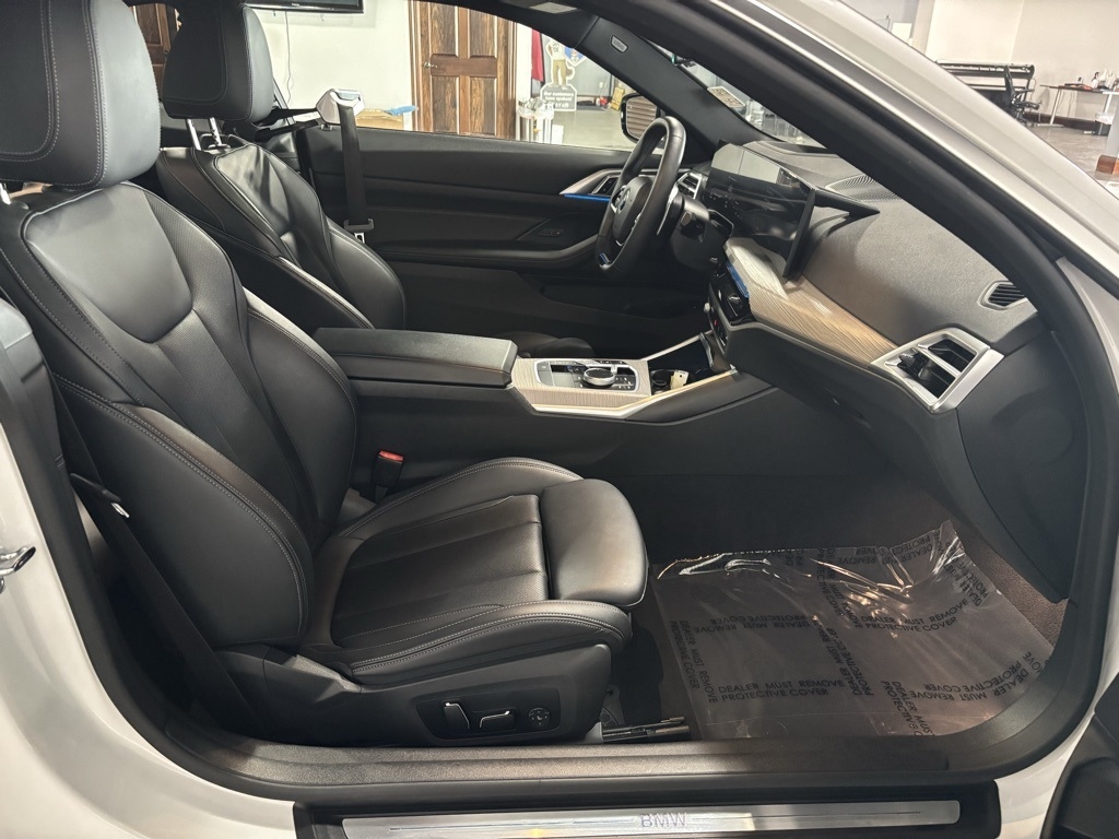 BMW 4-Series 430i xDrive Coupe 2025