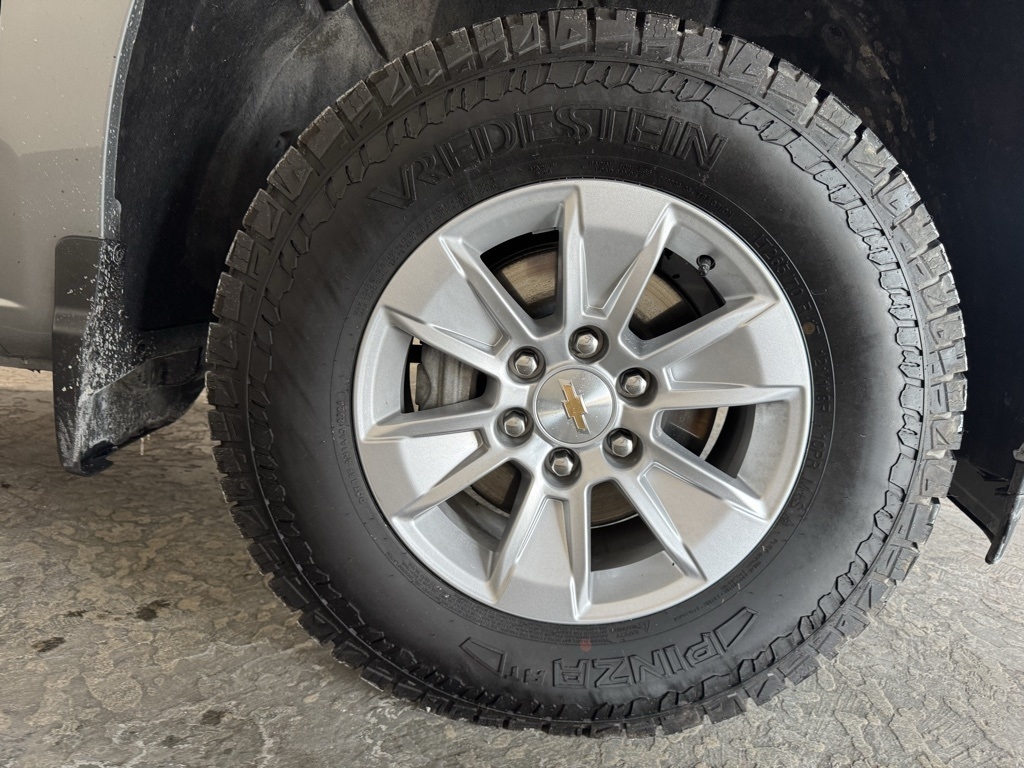 Chevrolet Silverado 1500 LT Crew Cab 4WD 2025