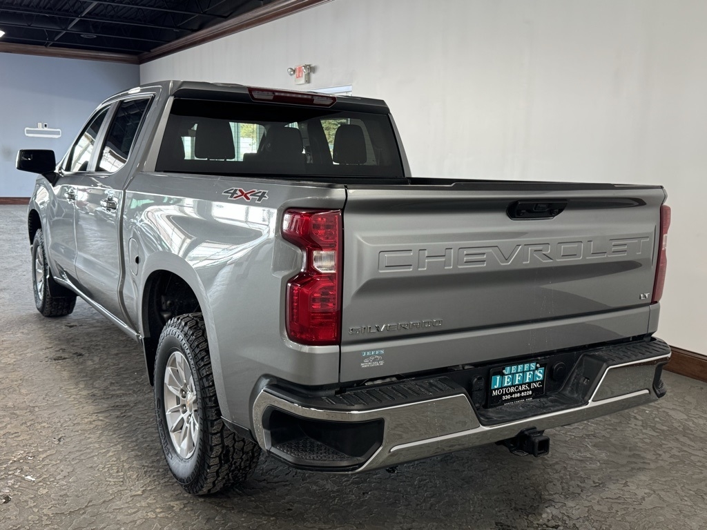 Chevrolet Silverado 1500 LT Crew Cab 4WD 2025
