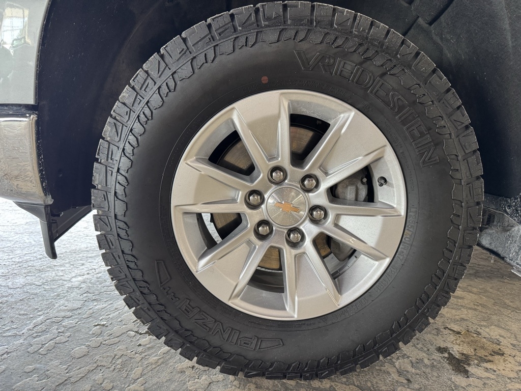 Chevrolet Silverado 1500 LT Crew Cab 4WD 2025