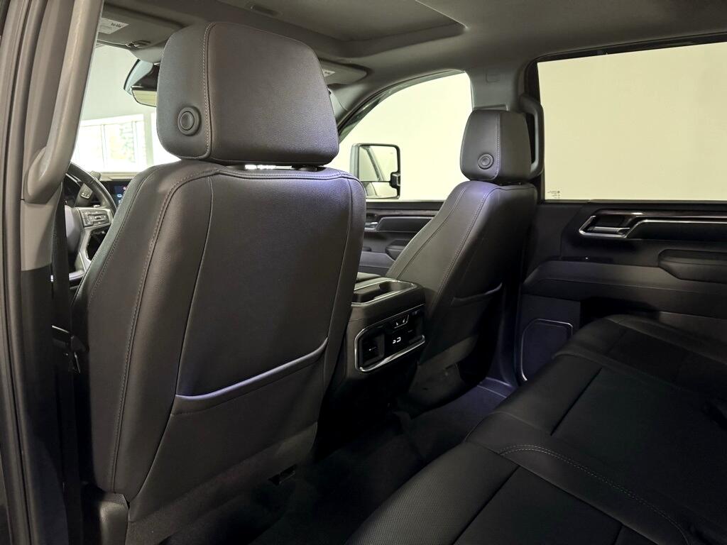 Chevrolet Silverado 3500HD LTZ Crew Cab 4WD 2024