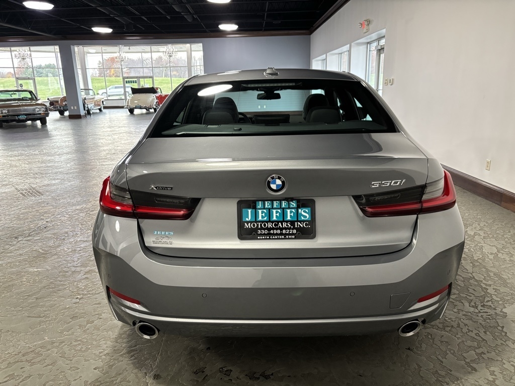 BMW 3-Series 330i xDrive 2025