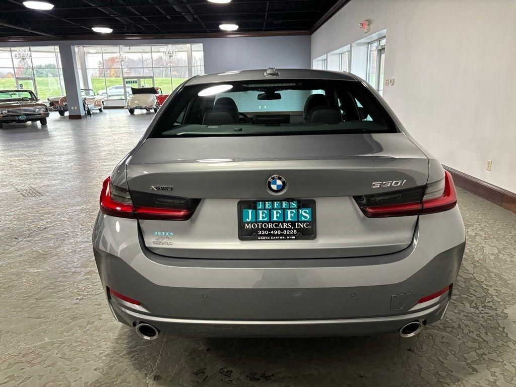 BMW 3-Series 330i xDrive 2025