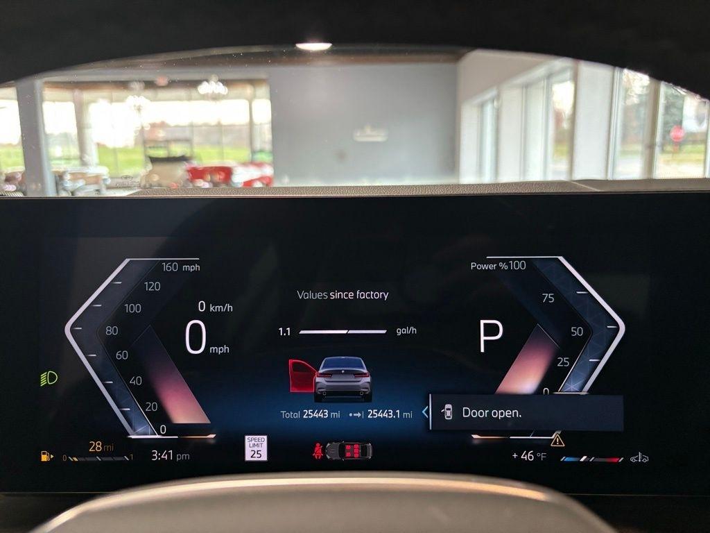 BMW 3-Series 330i xDrive 2025