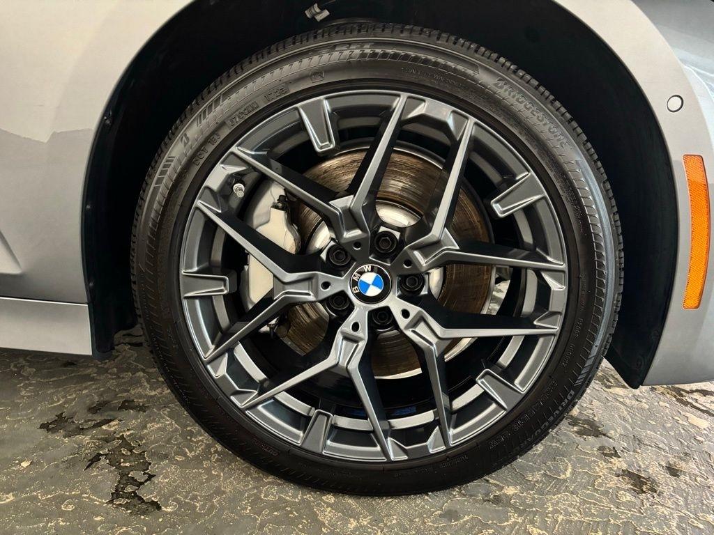 BMW 3-Series 330i xDrive 2025