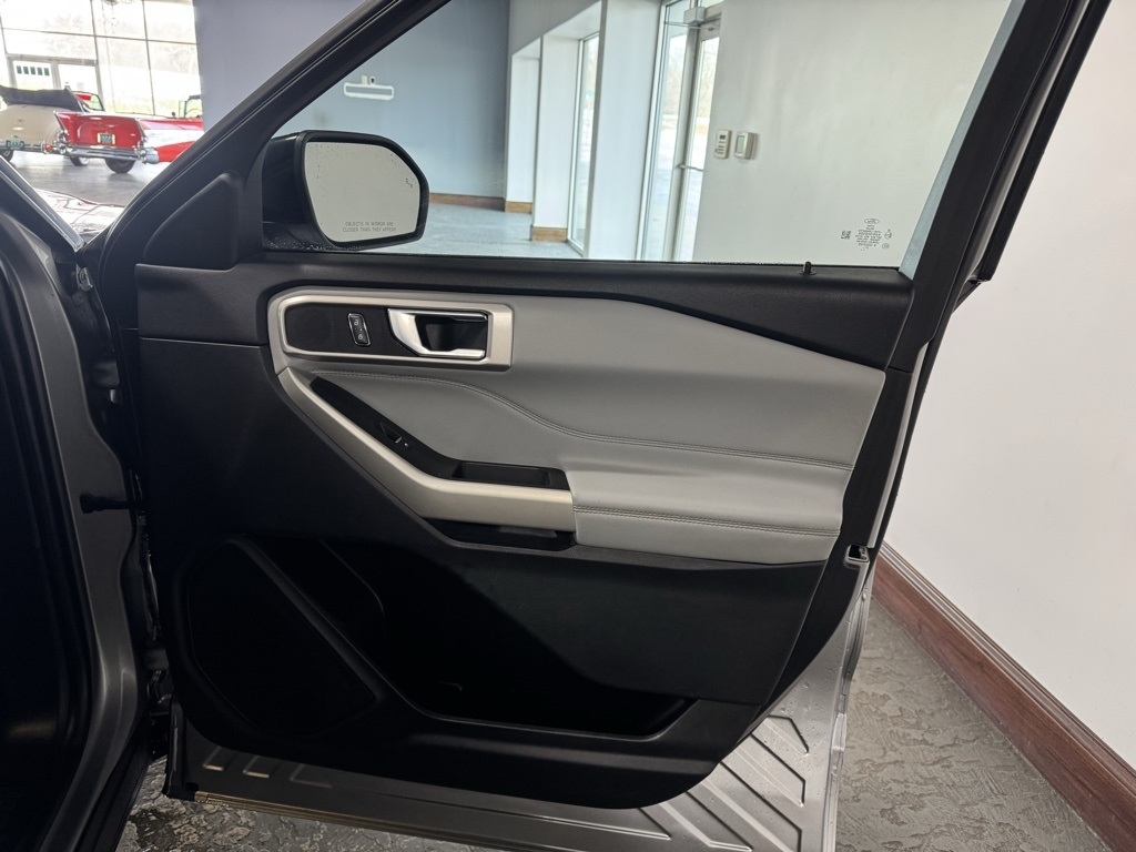 Ford Explorer XLT AWD 2022