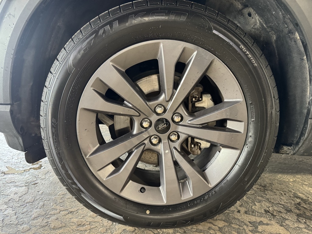 Ford Explorer XLT AWD 2022