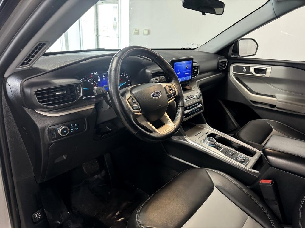 Ford Explorer XLT AWD 2022