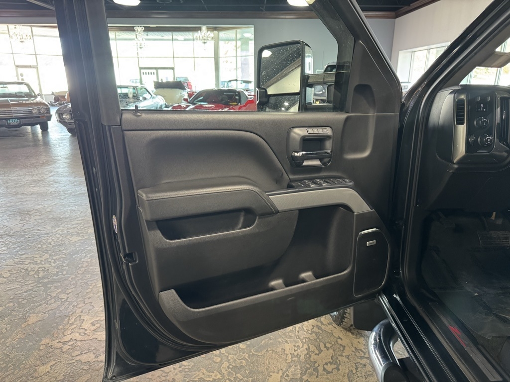 Chevrolet Silverado 2500HD LTZ Crew Cab 4WD 2018