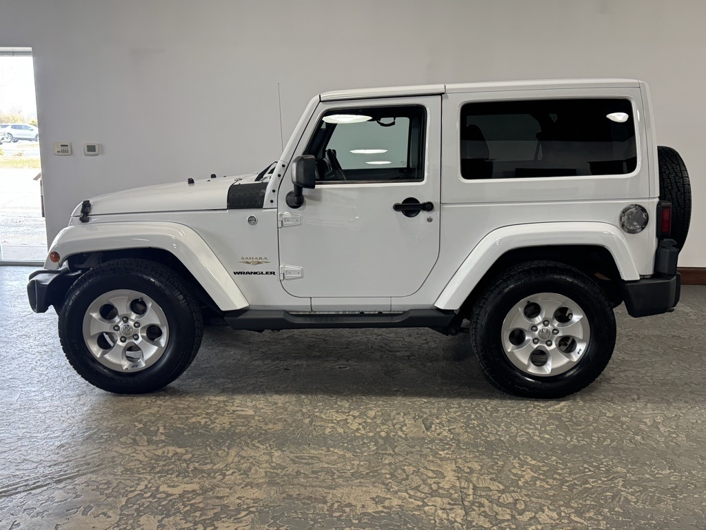 Jeep Wrangler Sahara 4WD 2014