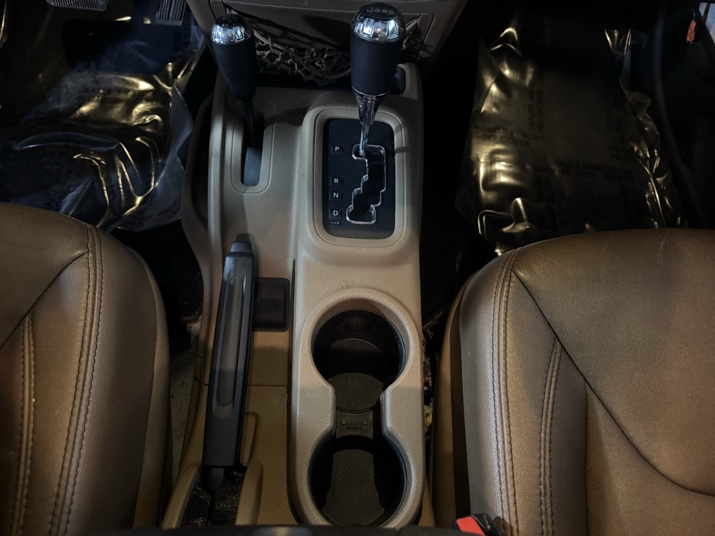 Jeep Wrangler Sahara 4WD 2014