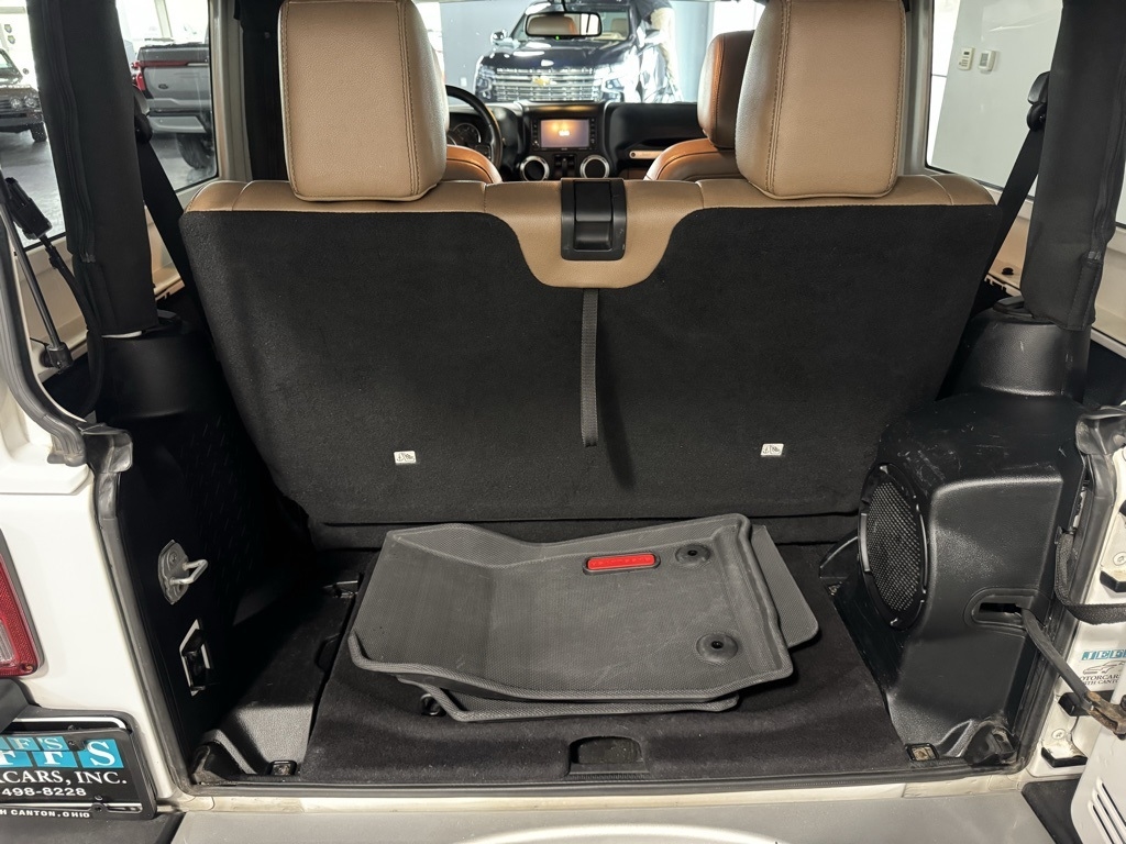 Jeep Wrangler Sahara 4WD 2014