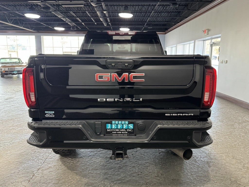GMC Sierra 2500HD Denali Crew Cab 4WD SB 2023