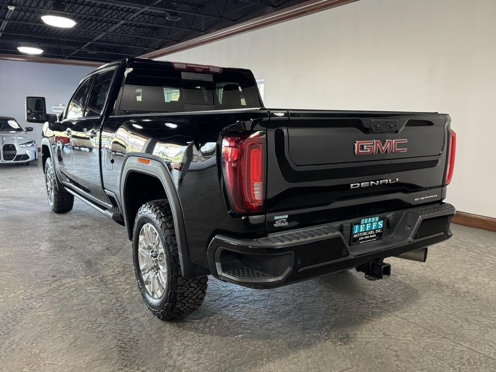 GMC Sierra 2500HD Denali Crew Cab 4WD SB 2023